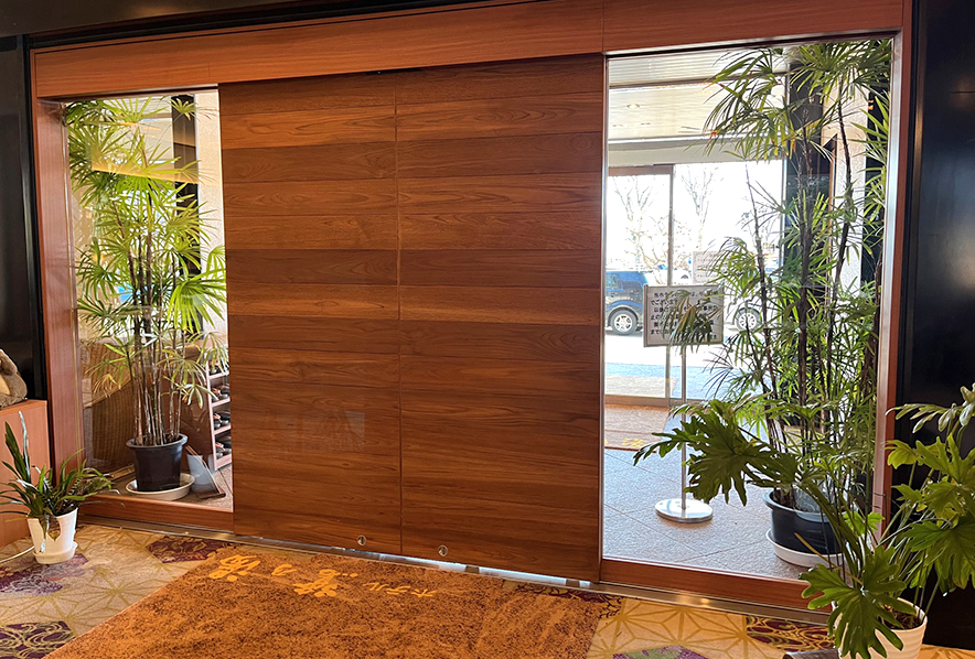 自動ドア　エントランス